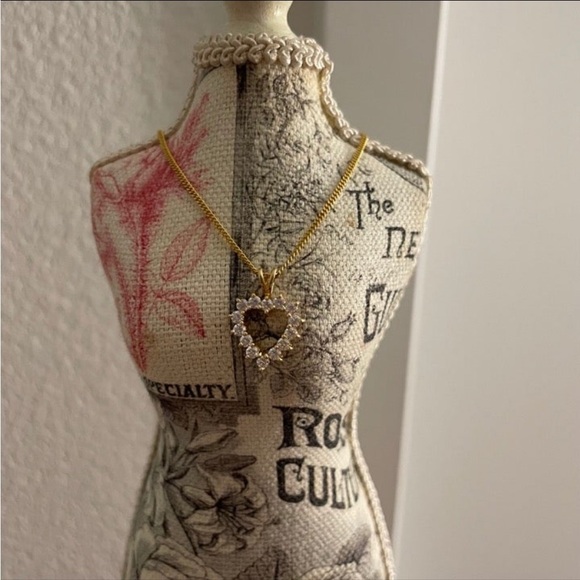 14k solid yellow gold open heart charm / pendant for necklace, diamond simulant - Picture 8 of 9